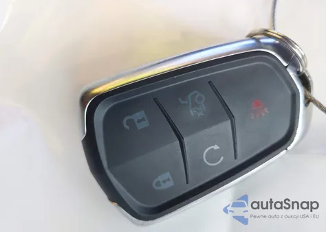 2019 Cadillac Xt5 Premium Luxury z USA, uszkodzony, nr VIN 1GYKNERS2KZ212967